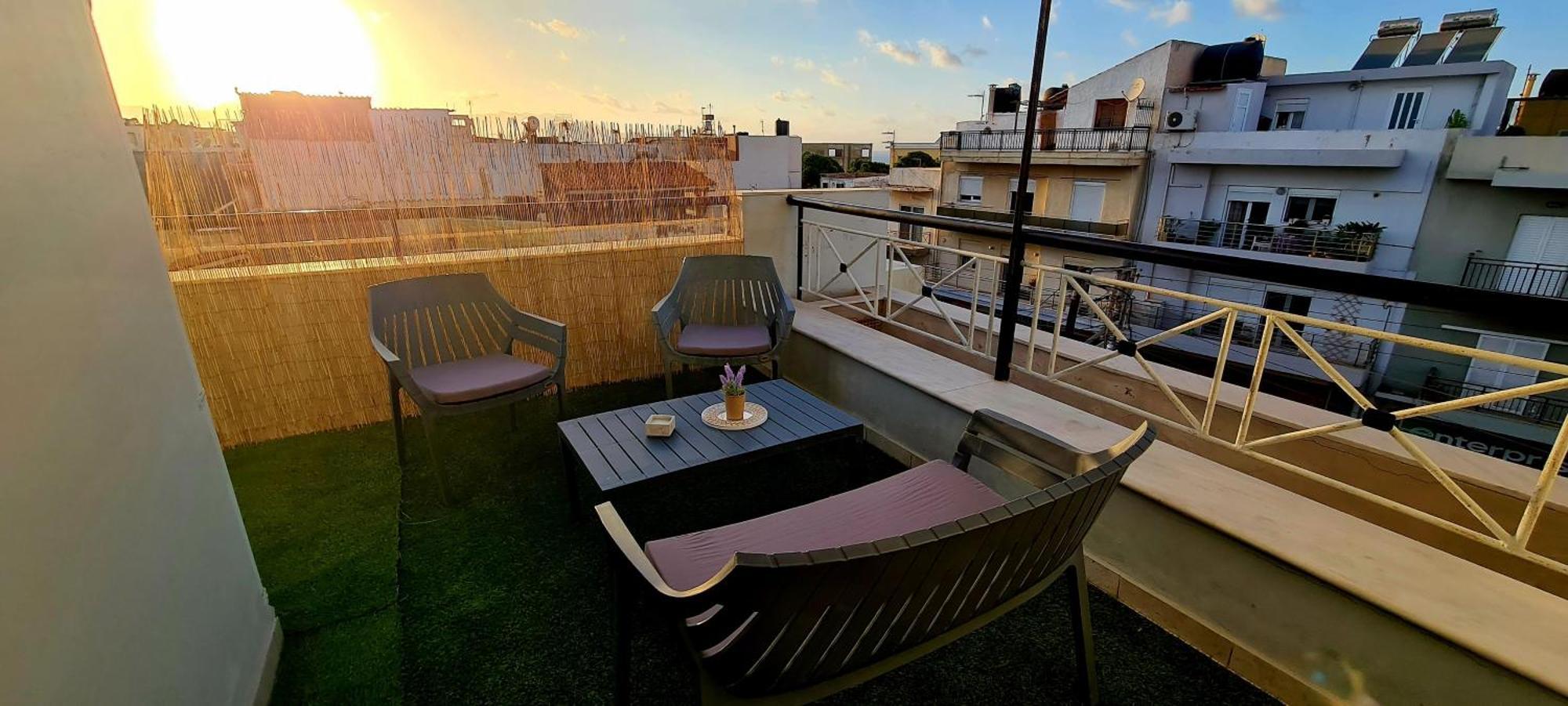 Sunny Apartment For Couples & Friends In Centre Iraklio Eksteriør billede