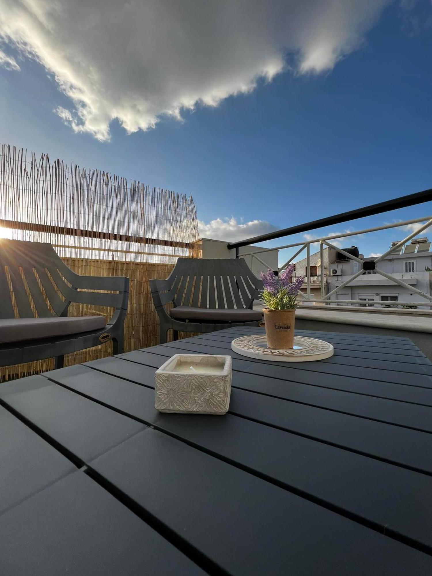 Sunny Apartment For Couples & Friends In Centre Iraklio Eksteriør billede